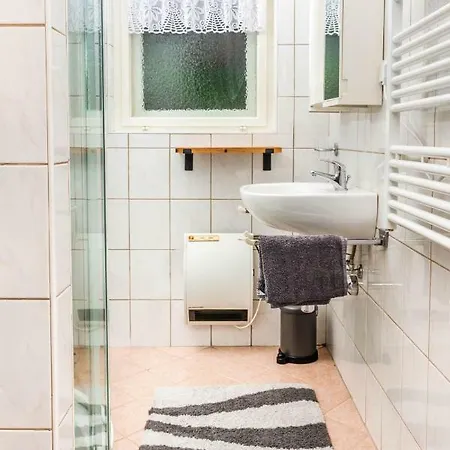Semesterbostad Ferienhaus Chalet Waldplatzl Zederhaus