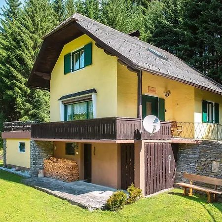 Semesterbostad Ferienhaus Chalet Waldplatzl Zederhaus